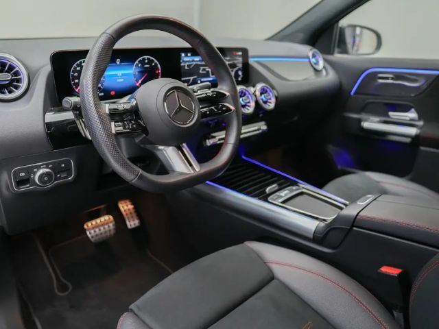 Mercedes-Benz GLA 200 4MATIC GLA 200 d