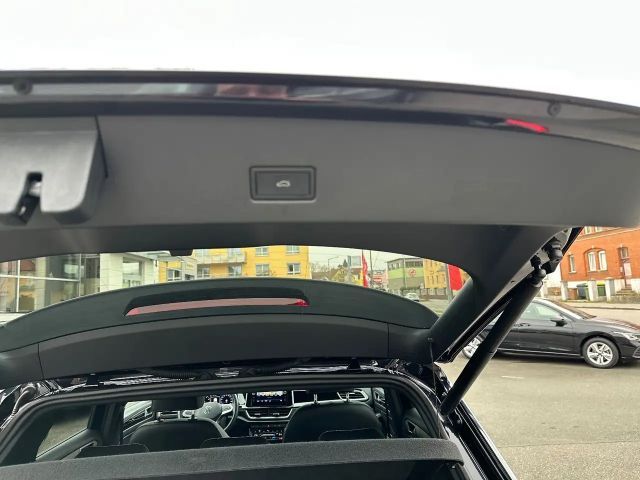 Volkswagen T-Roc 1.5 TSI DSG Plus R-Line