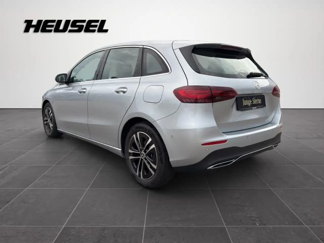 Mercedes-Benz B 180 Progressive