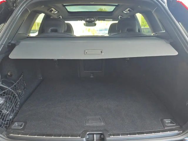 Volvo XC60 AWD Plus T6