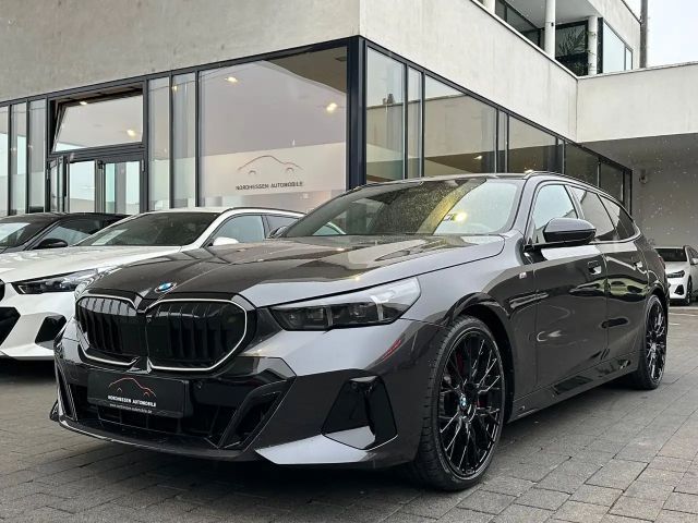 BMW 540 540d M-Sport Touring xDrive