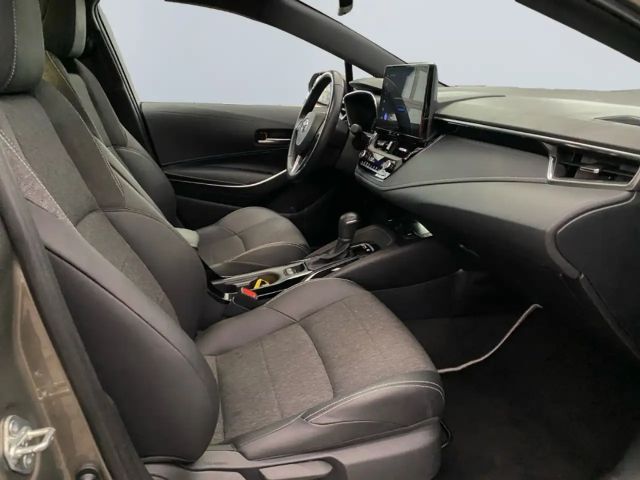 Toyota Corolla Hybride Team D