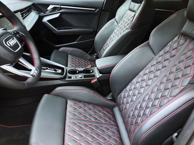 Audi A3 Hybride S-Line Sedan