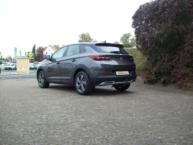 Opel Grandland X 1.2 T LED 360* SHZ LHZ Navi AHK