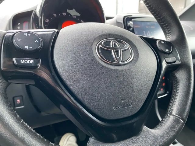 Toyota Aygo Hatchback X-final
