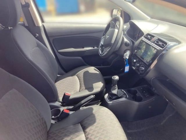 Mitsubishi Space Star Invite Star