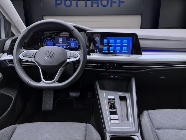 Volkswagen Golf 1.5 eTSI DSG Life Variant