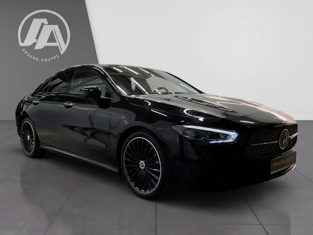 Mercedes-Benz CLA 200 AMG Line Coupé