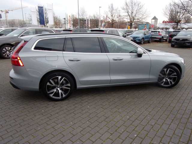 Volvo V60 Core
