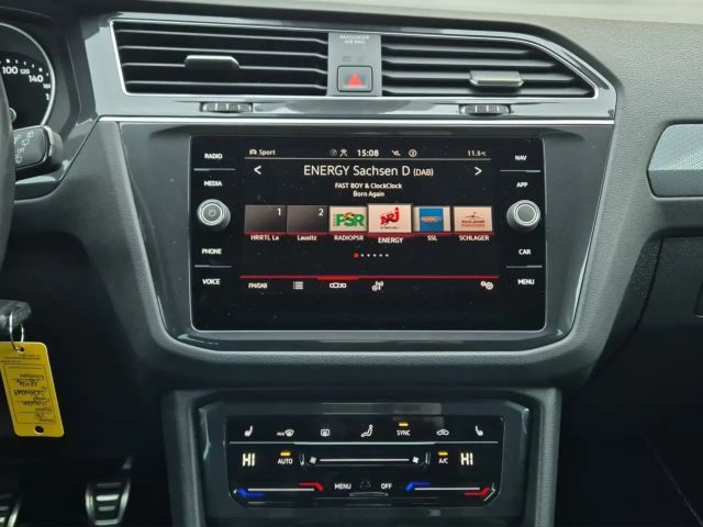 Volkswagen Tiguan Active LED Navi ACC RFK SH LM