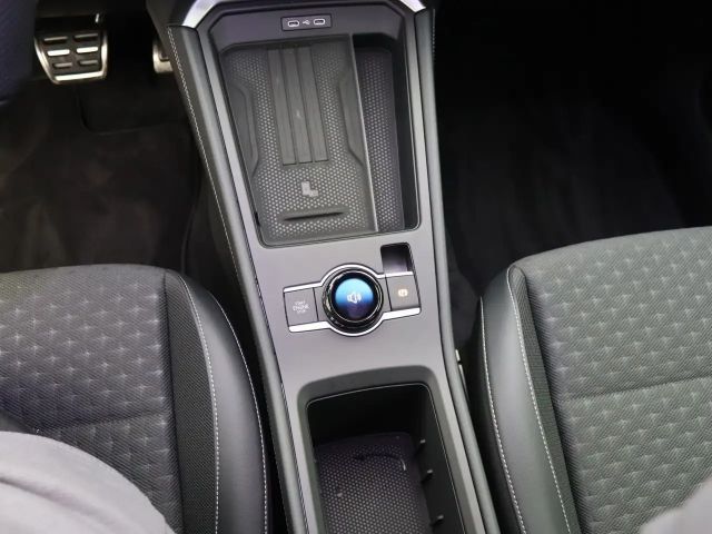 Volkswagen T-Roc 1.5 eTSI DSG IQ.Drive R-Line