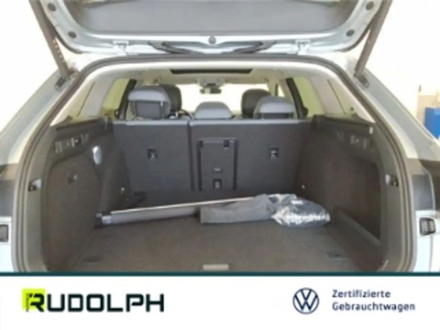 Volkswagen Passat 1.5 eTSI Business DSG