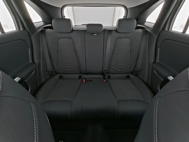 Mercedes-Benz GLA 180 GLA 180 AHK*VOLL-DIGGI-DISPLAY*VERKEHRSZEICHENAS