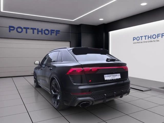 Audi RS Q8 Performance Quattro