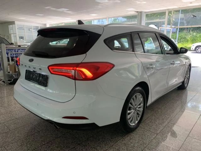 Ford Focus Titanium Wagon