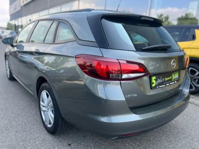 Opel Astra Edition Sports Tourer