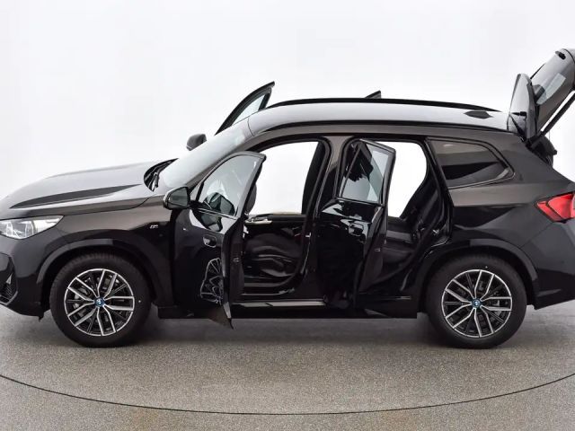 BMW iX1 xDrive30