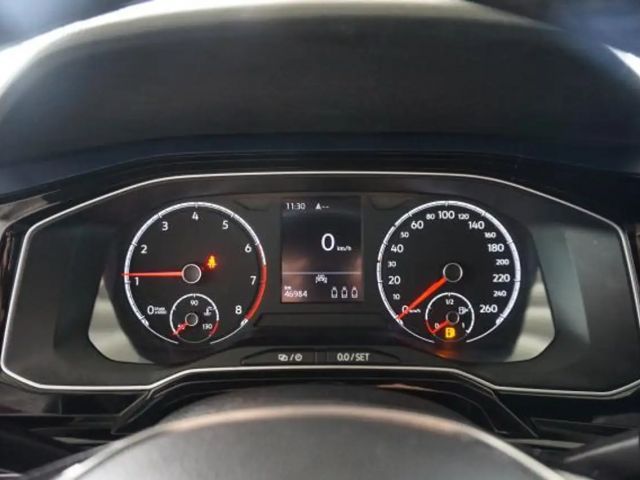 Volkswagen Polo POLO 1,0 TSI 110 PS UNITED NAVI KAMERA SHZ PDC APP