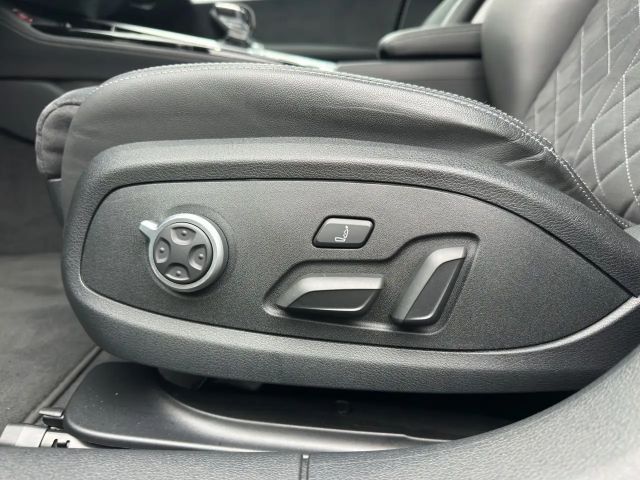 Audi RS4 Avant Quattro