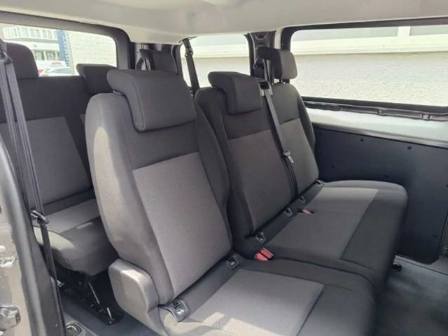 Opel Zafira Life Vivaro Kombi Navi 9-Sitzer