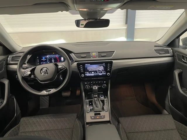 Skoda Superb 2.0 TDI Ambition Combi