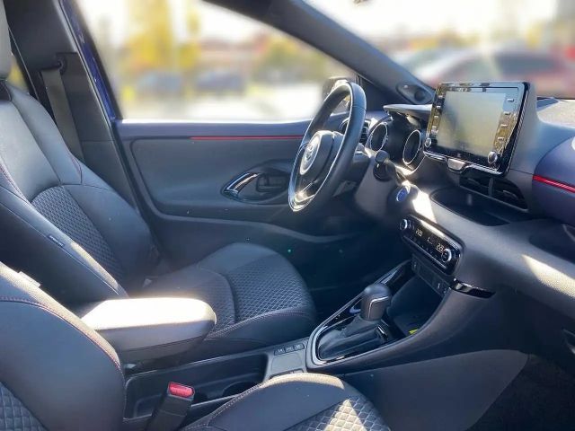 Toyota Yaris Hatchback Hybride VVT-i