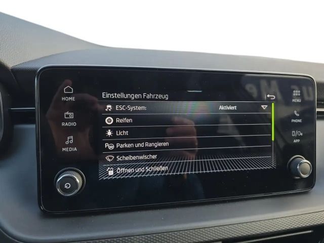 Skoda Kamiq 1,0TSI 115PS 16*Alu/LED/Temp/SmartLink   **