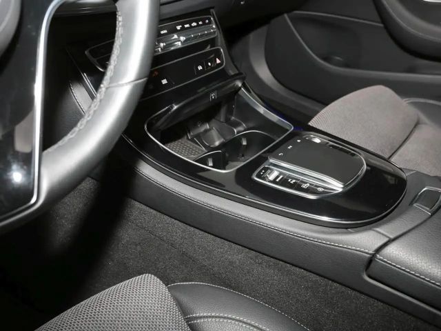 Mercedes-Benz E 200 AVANTGARDE E 200 d Estate