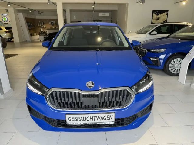 Skoda Fabia 1.0 MPI Essence ABS Fahrerairbag ESP SERVO