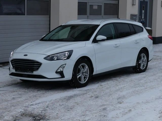 Ford Focus Cool & Connect Wagon