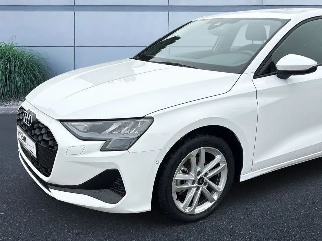 Audi A3 30 TFSI S-Tronic Sedan