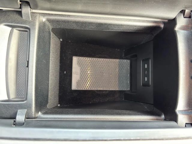 Mercedes-Benz EQS 450 Sedan