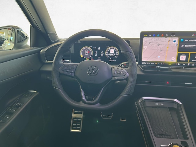 Volkswagen T-Roc 1.5 eTSI DSG R-Line