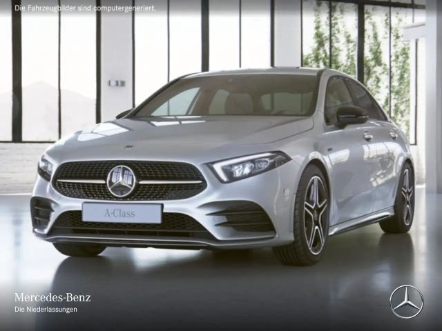 Mercedes-Benz A 250 A 250 e AMG Line