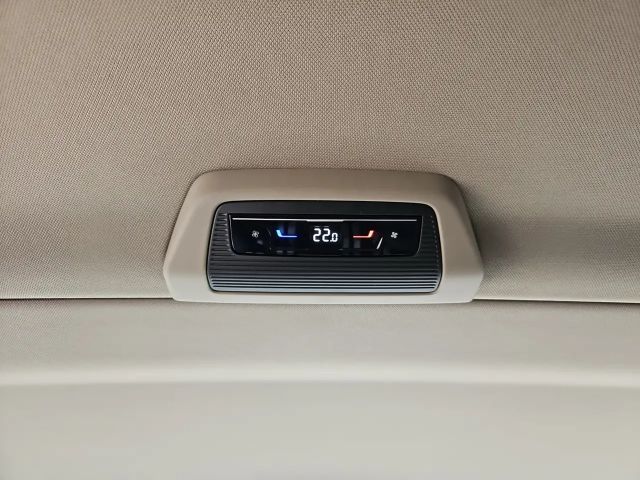 Volkswagen Multivan 2.0 TDI Lang Style T7