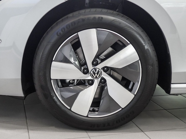 Volkswagen Passat Business DSG