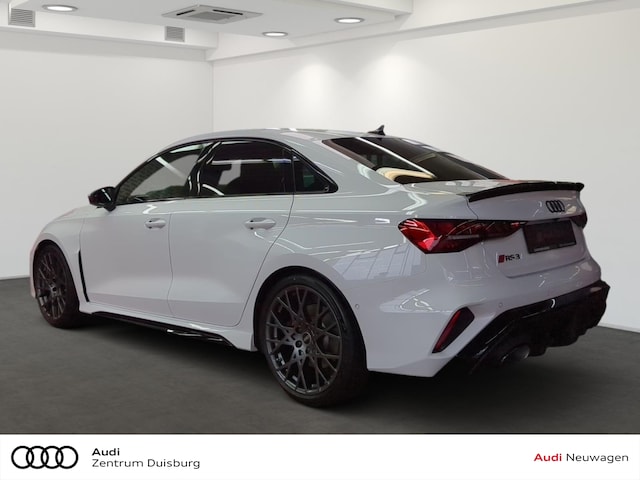 Audi RS3 Quattro S-Tronic Sedan