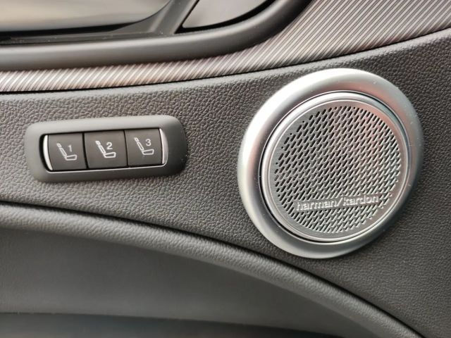 Alfa Romeo Stelvio AT8 Q4 Veloce