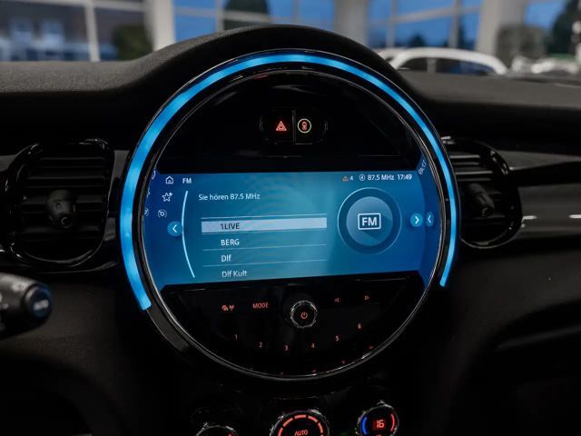 MINI Cooper Essential Trim FACEL. LED SHZ PDC