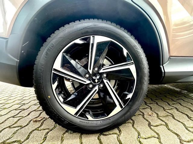 Mitsubishi Eclipse Cross 4WD