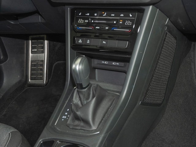 Volkswagen Touran 1.5 TSI DSG LED ACC NAVI KLIMA