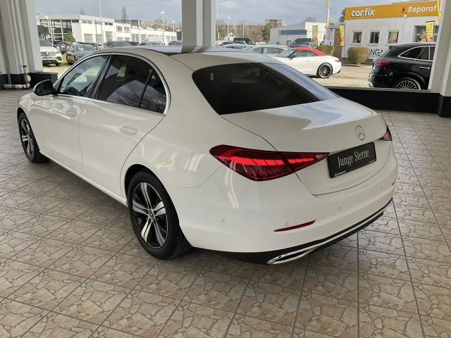 Mercedes-Benz C 200 AVANTGARDE C 200 d Sedan