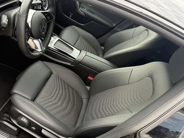 Mercedes-Benz CLA 180 Shooting Brake