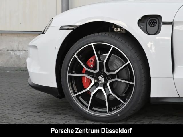 Porsche Taycan 4S