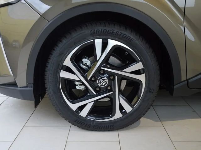 Toyota C-HR Active Hybride