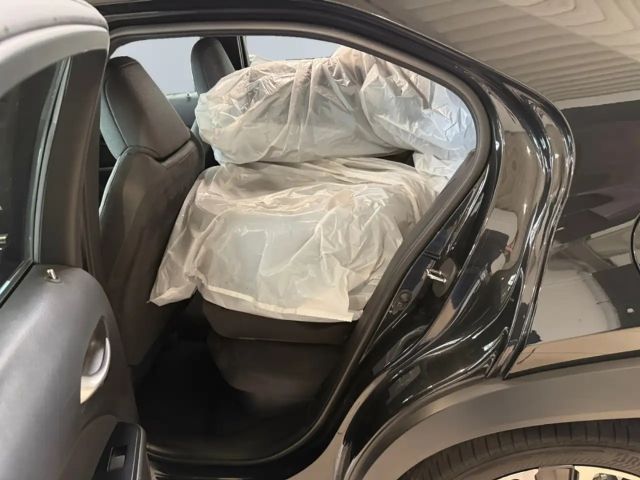 Lexus UX 250h Style Edition