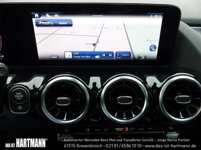 Mercedes-Benz B 200 Progressive Sedan