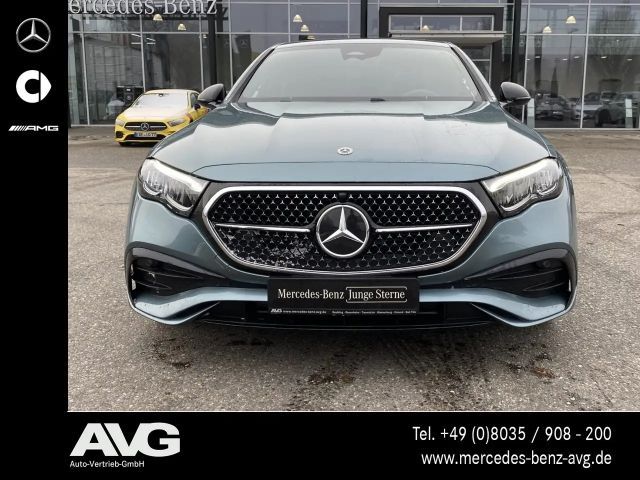 Mercedes-Benz E 200 AMG Line Sedan