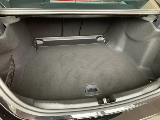 Mercedes-Benz C 300 4MATIC AMG Line Sedan