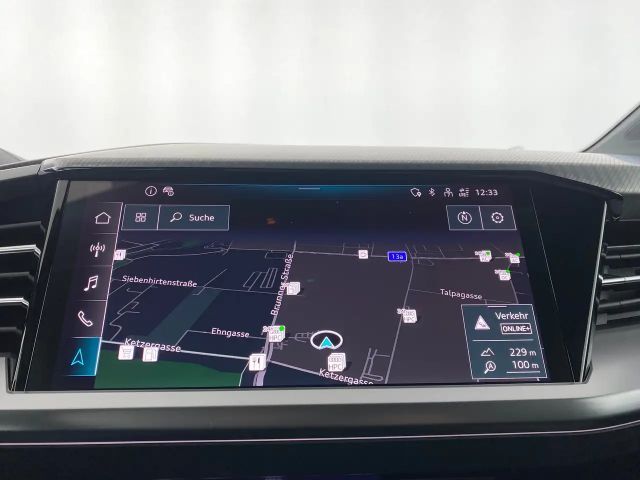 Audi Q4 e-tron Audi Q4 45 e-tron